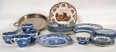 A good collection of blue and white pott