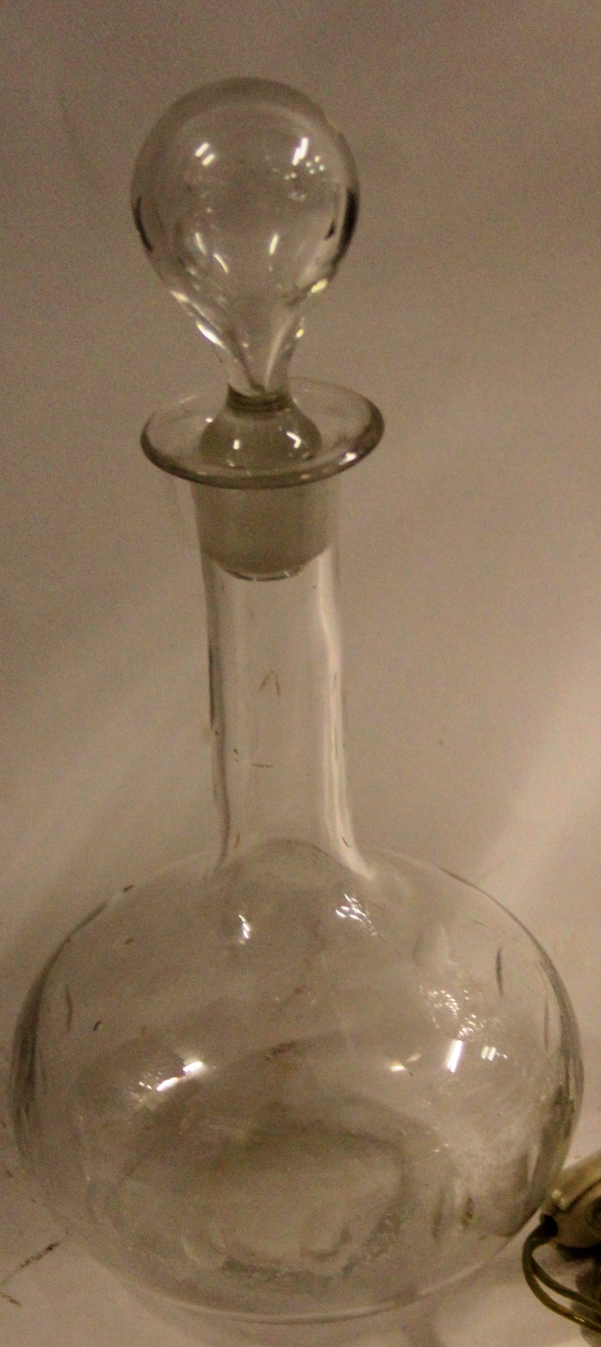 A collection of glassware to include a pair of mid-century glass drinks decanters, - Image 3 of 4
