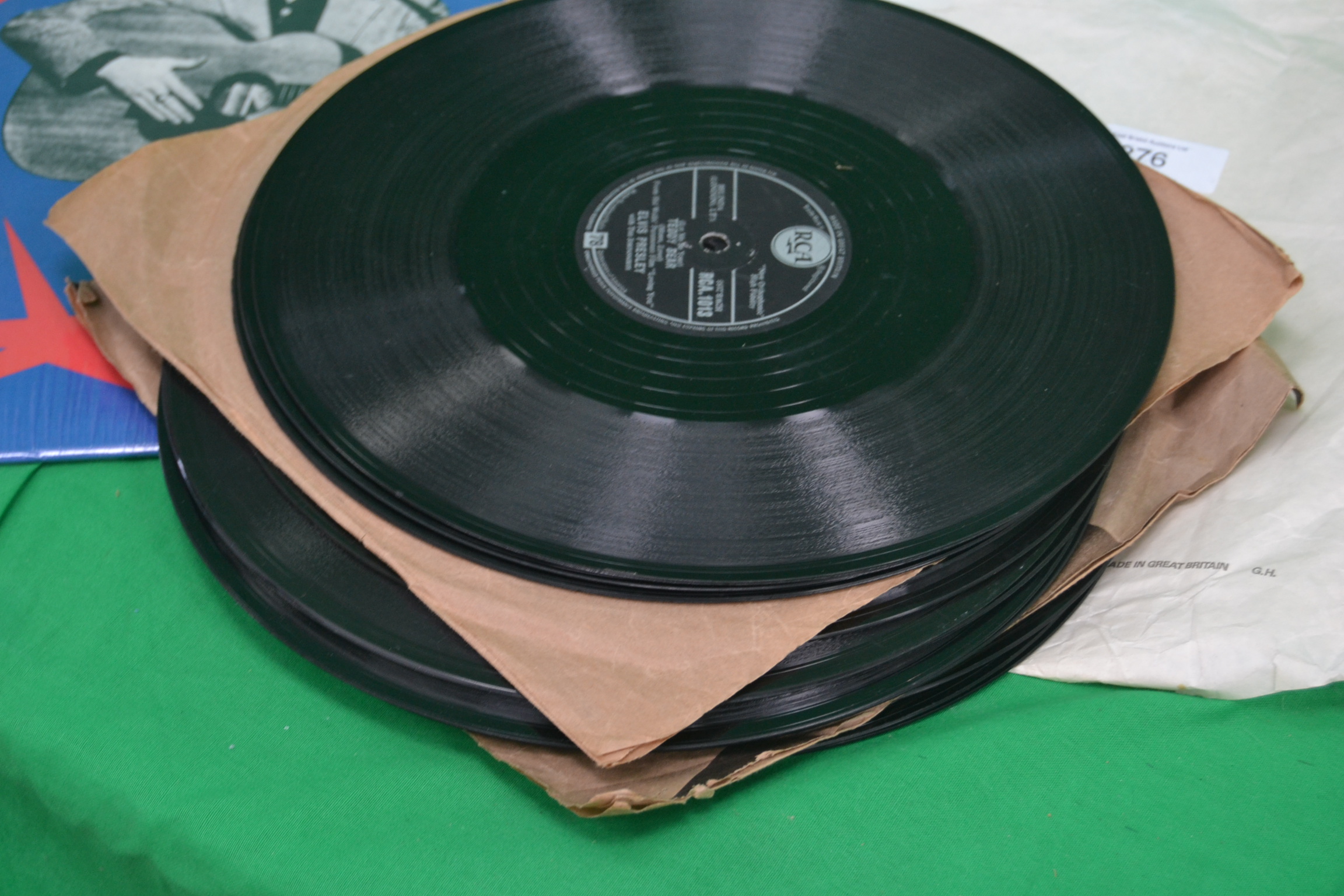 A collection of vinyl record 78rpm - Lit - Image 3 of 3