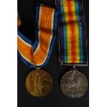 A World War One / medal group pair ( Victory Medal & Great War 1914-1918 Medal) .