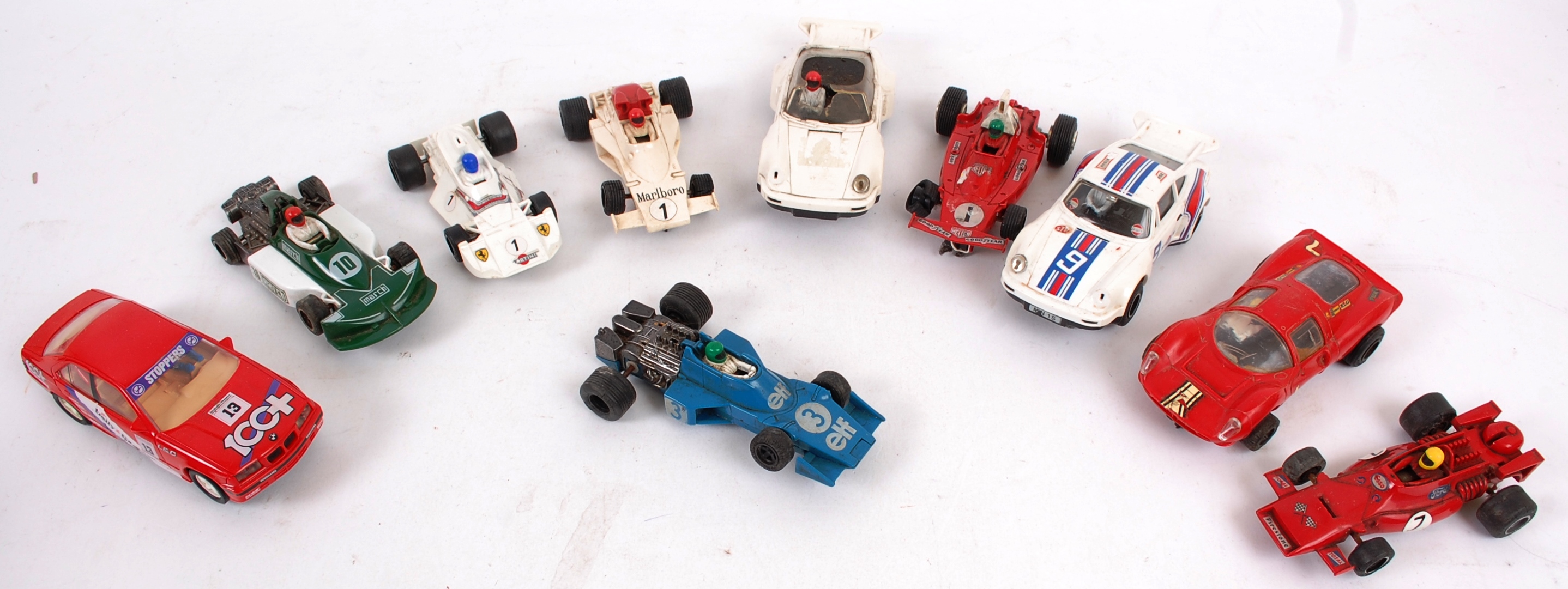 SCALEXTRIC; A collection of 10x assorted loose Scalextric racing cars.