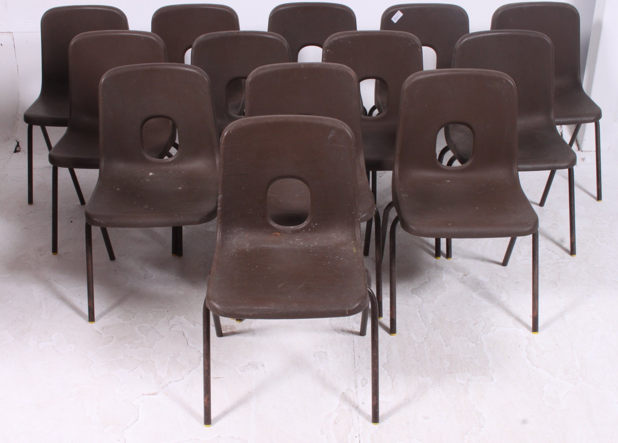 A stack of 13 vintage 1970's  Hille furniture plastic and tubular metal childrens school chairs. - Image 2 of 4
