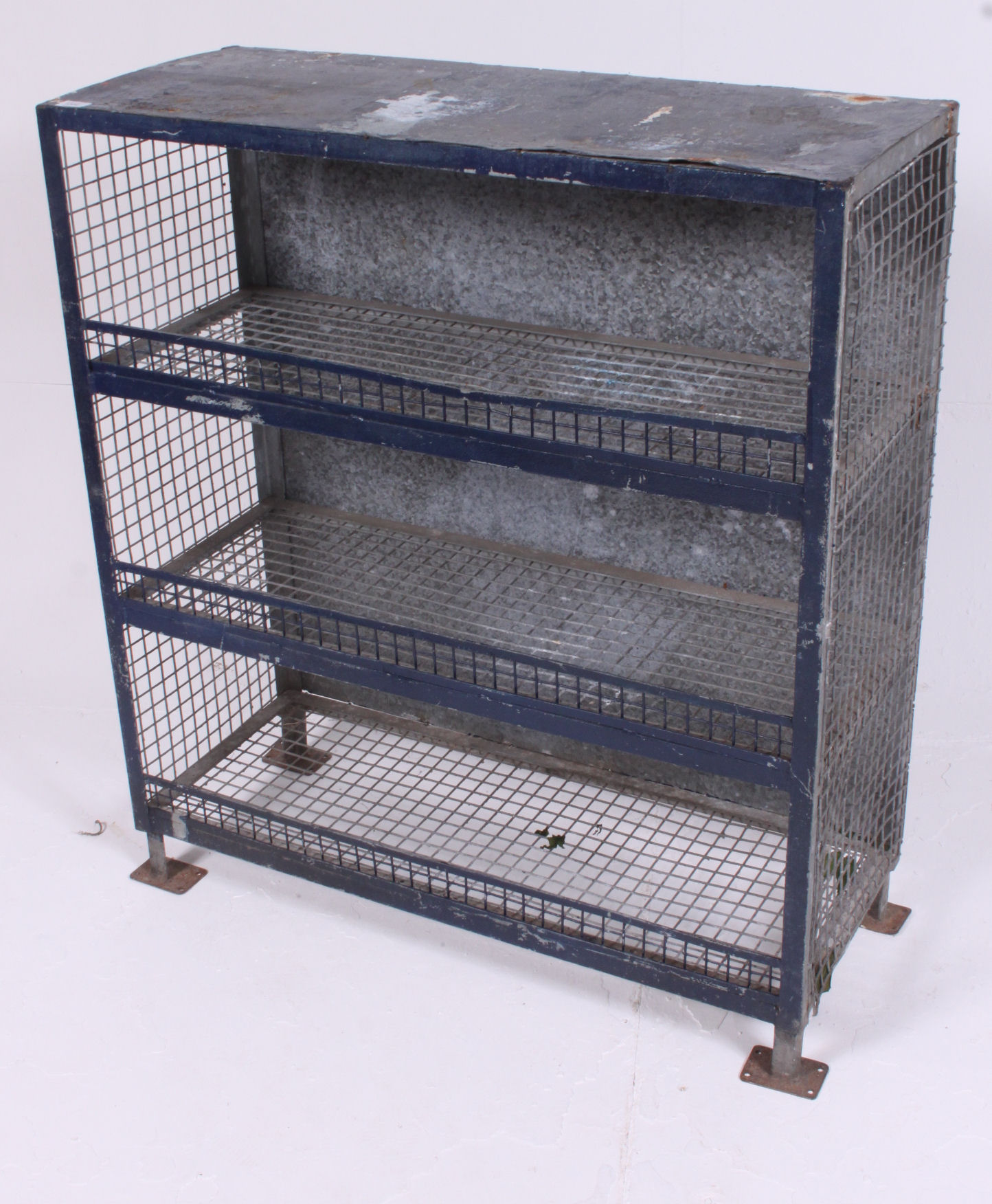 A mid 20th century military Industrial soldiers galvanised metal boot rack. - Image 2 of 3