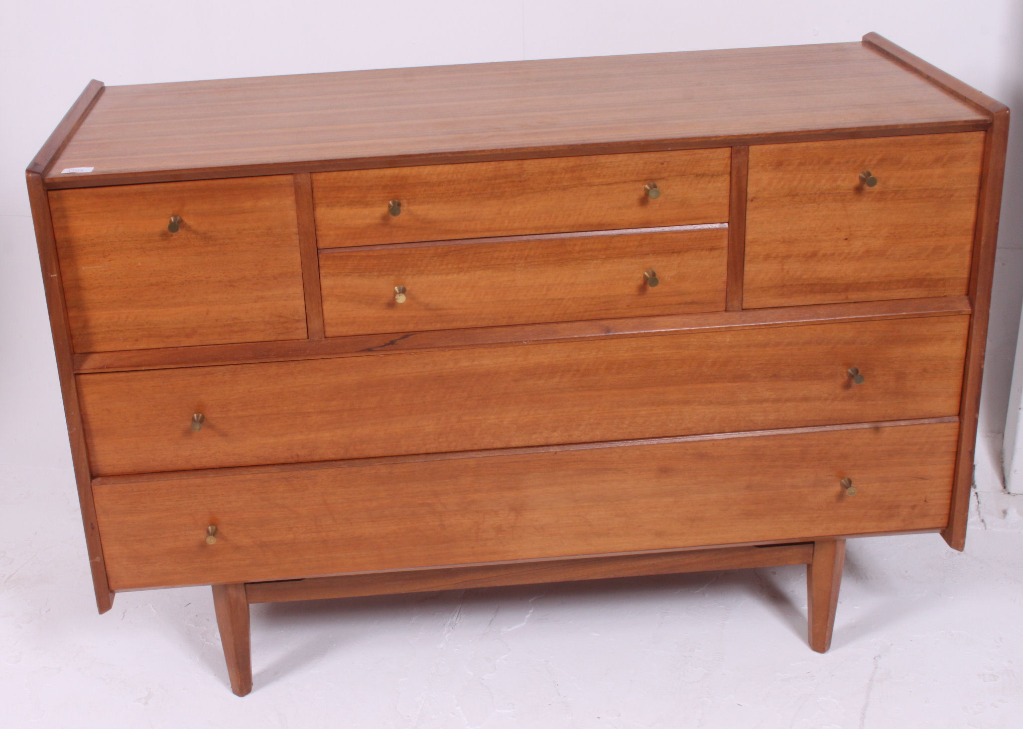 A good 1970's retro Danish influenced teak wood chest of drawers. - Image 2 of 4