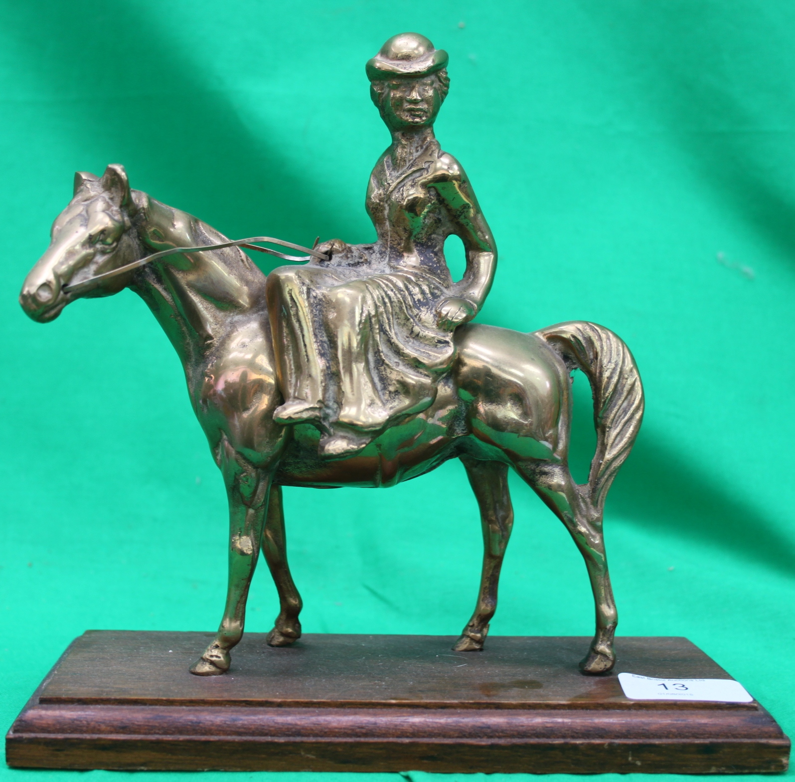 A detailed 20th Century brass figurine o
