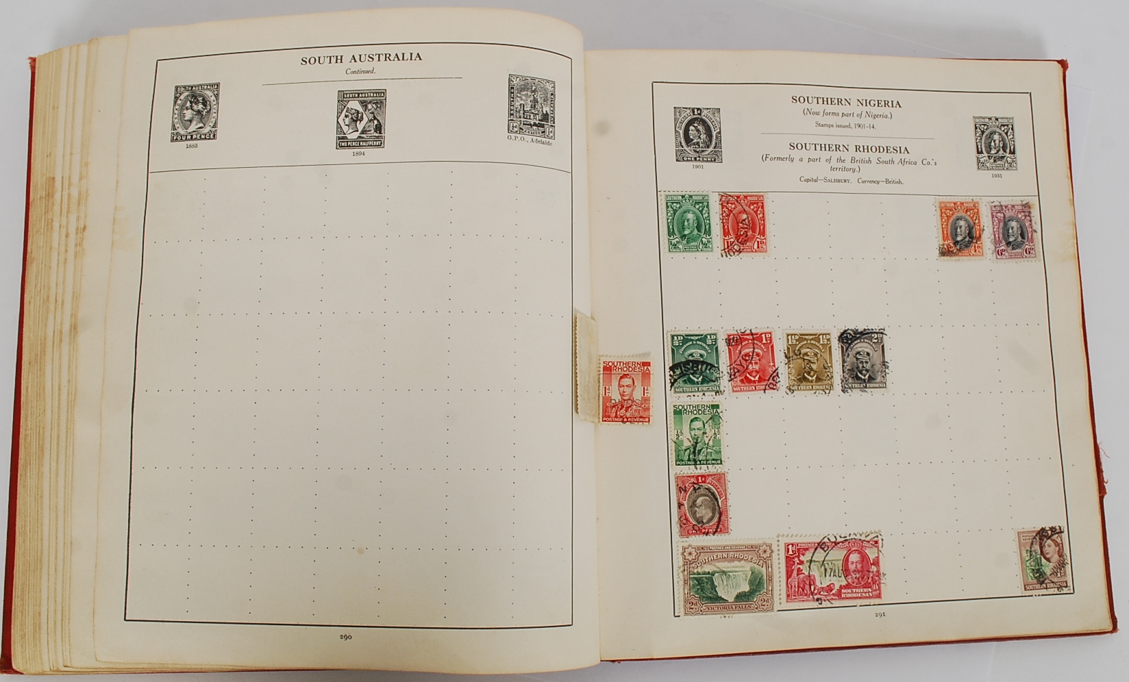 A good early 20th century stamp album consisting of world stamps along with British. - Image 4 of 4