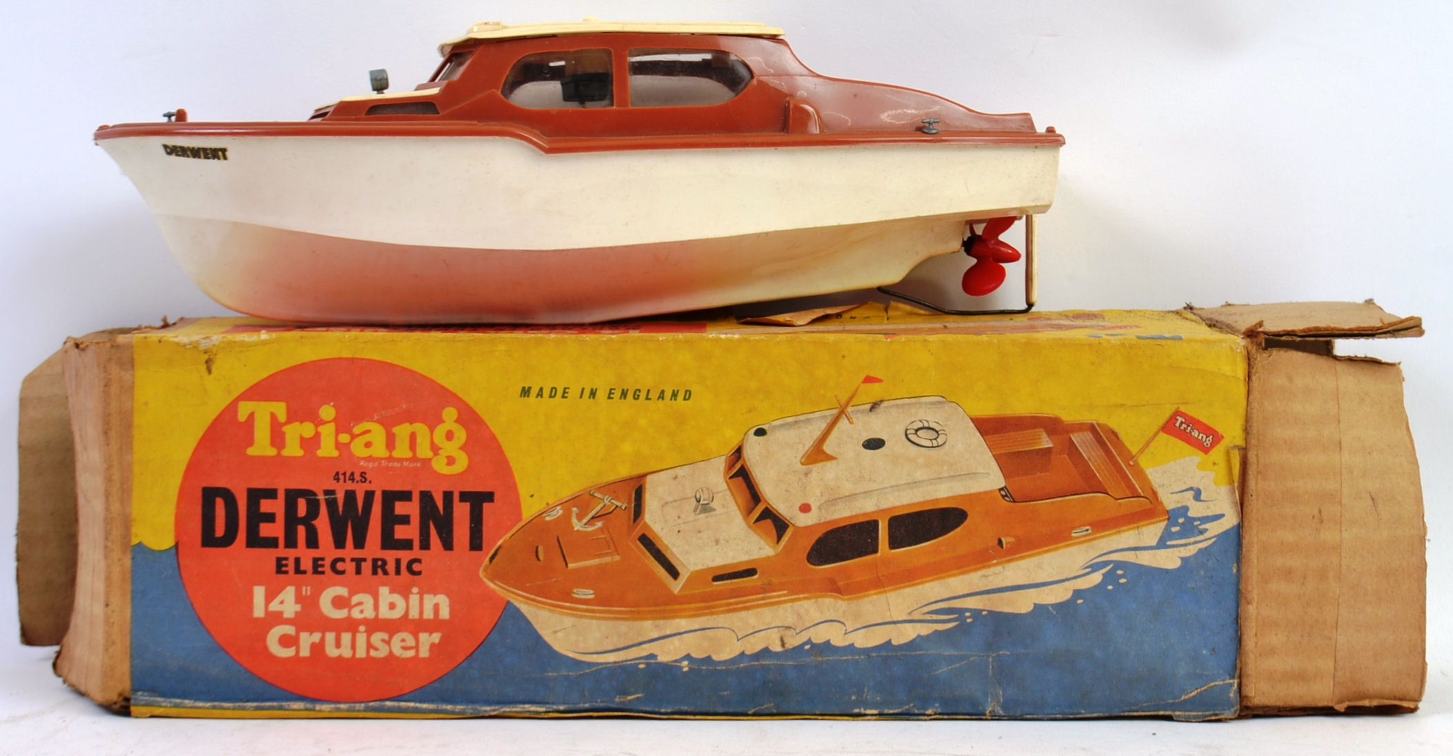 TRIANG BOAT; An original charming vintage Triang Toys Derwent model 14" Cabin Cruiser boat,