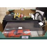 Franklin Mint, a Ferrari F40 in Perspex case, seven unboxed vintage cars and two unmarked penny-