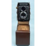 Rolleicord V TLR camera with Syncho-compur shutter, 1:3.5 75mm lens SN:IS55472, with view finder