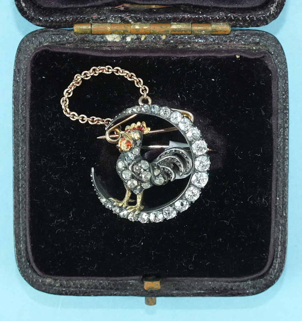 A Victorian diamond brooch in the form of a cockerel within a crescent moon, the silver cockerel set - Image 3 of 4