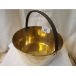 Sale Item:    BRASS BERRY PAN   Vat Status:   No Vat   Buyers Premium:  This lot is subject to a