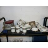 A quantity of mixed ceramics to include anysley,