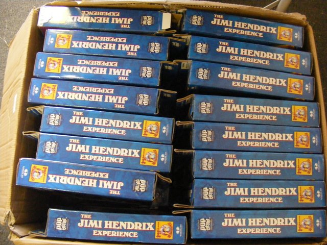 A quantity of Jimmy Hendrix experience d
