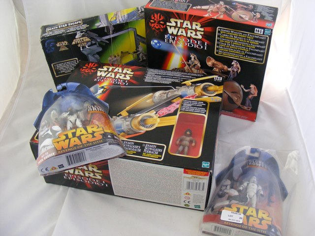 A quantity of boxed Star Wars items to i