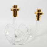 Design-Kerzenleuchter, wohl Italien, 20.Jh., transparenter Kunststoff in geschwungener Knotenform