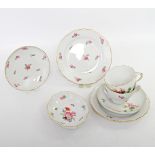 MEISSEN zwei Gedecke, 20.Jh., 2.Wahl, polychromer Blumendekor, Ziervergoldung. Bestehend aus zwei