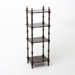 Etagere, Ende 19. Jh., Holz dunkel gebeizt. Vier Ablagefächer mit gedrechselten Stäben, ca. 109,5