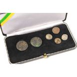 Antike - Konvolut von 5 Münzen, 2 römische Denare, Antoninian, Teilfolli, weitere röm.