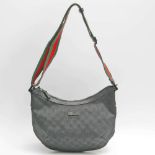 Opening: 290 EUR        GUCCI schicke Hobobag. SCHÖNER ERHALT!! Denim, schwarz. GUCCI-Webstruktur.