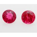 Opening: 170 EUR        2 lose, rote Turmaline (Rubellite) zus. 1,864 cts. rund. DEGEB-