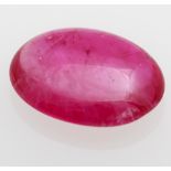 Opening: 470 EUR        1 loser Rubin Cabochón 4,134 cts. oval. DEGEB-Wiederbeschaffungswert