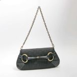 Opening: 120 EUR        GUCCI schicke Pochette. Fronten Denim, schwarz, in GUCCI-Webstruktur und