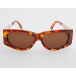 MONTANA extravagante Vintage-Sonnenbrille. Havannamarmoriertes Gestell, breite Bügel mit goldfarb.