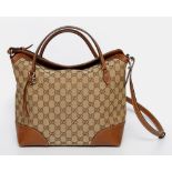 Opening: 530 EUR        GUCCI hochaktuelle Henkeltasche mit sep. Schulterriemen. NP ? 830,-.