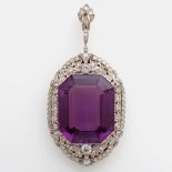 Beeindruckend schöner ART DECO Anhänger, GG 14K, Schauseite platiniert, 1 feiner Amethyst im