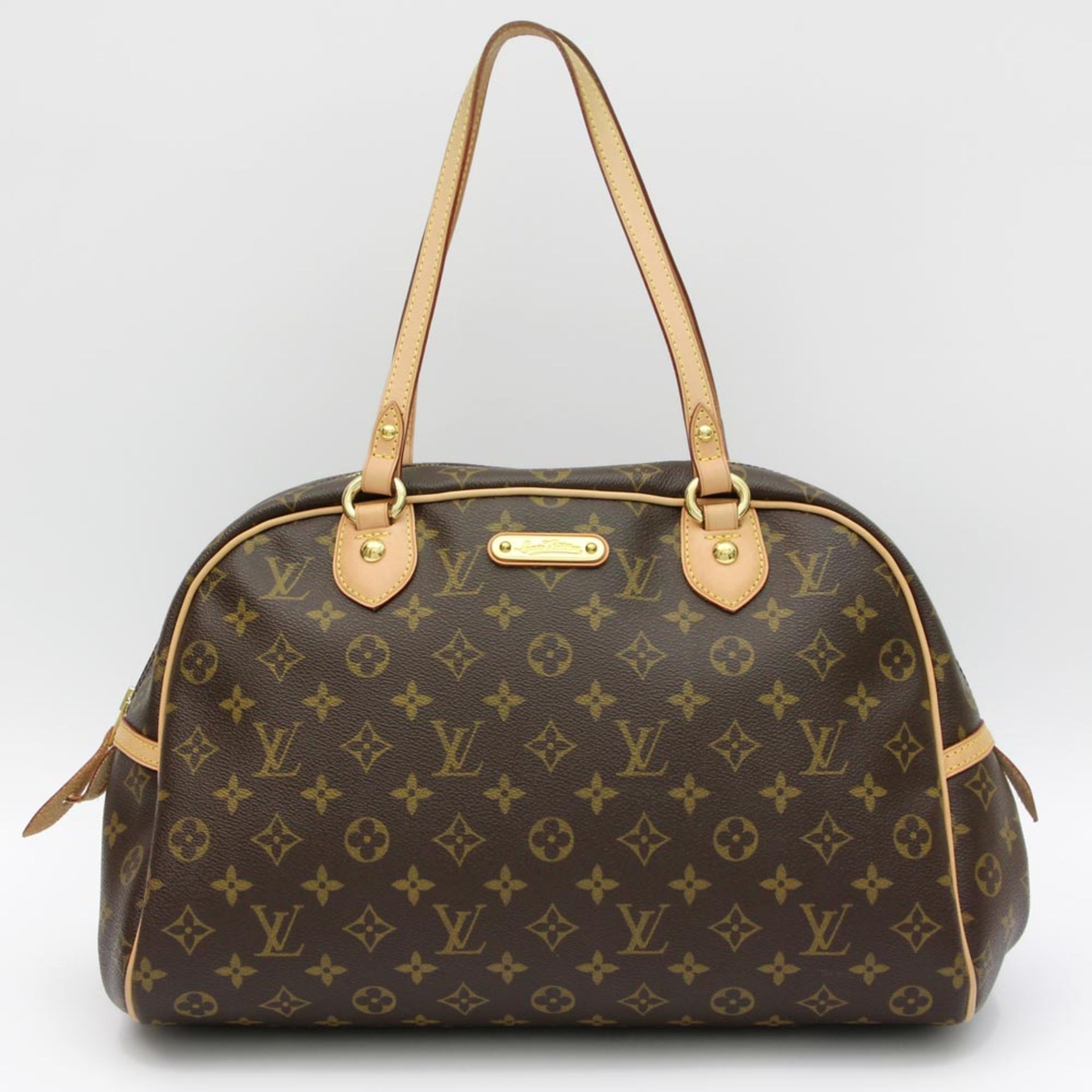 LOUIS VUITTON sportive City Bag "MONTORGUIEL GM". Letzter Listenpreis ca. 750,-?. NICHT MEHR