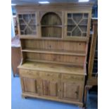 20th century Pine Dresser 210cm x 147cm x 39cm