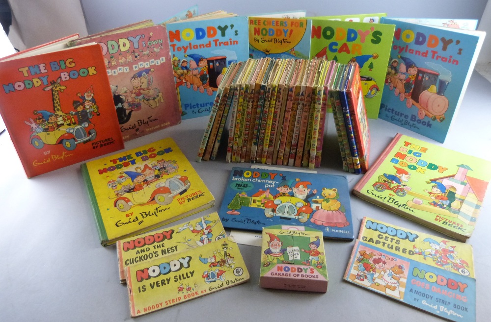 Quantity of books relating to Noddy to include a collection of Story books pub. Sampson Low, Marston