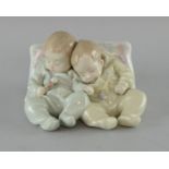 Lladro figure of two sleeping babies, 9cm