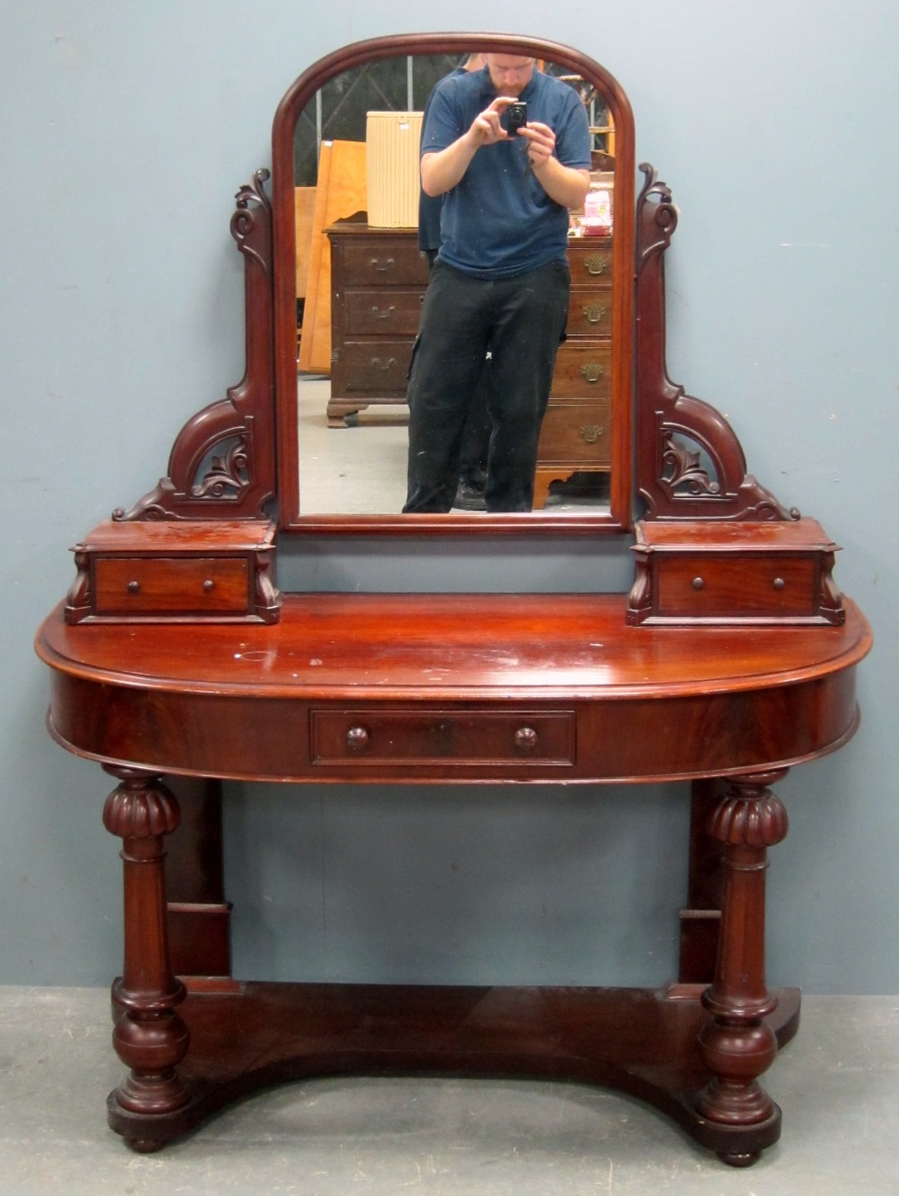 Mahogany dressing table