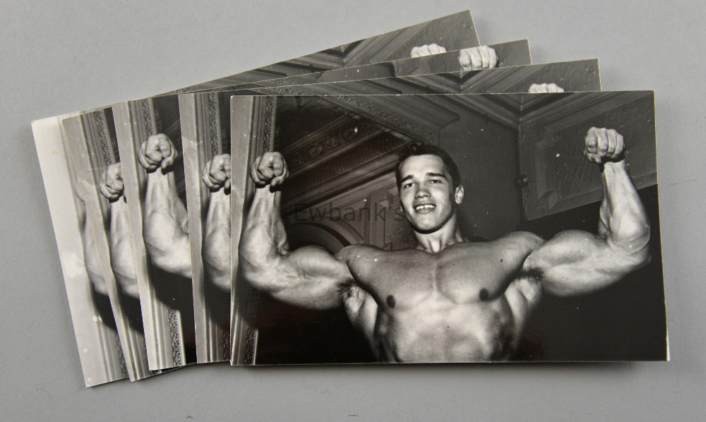 Arnold Schwarzenegger, 45+ black & white photographs of the former bodybuilder early in his career - Image 2 of 2