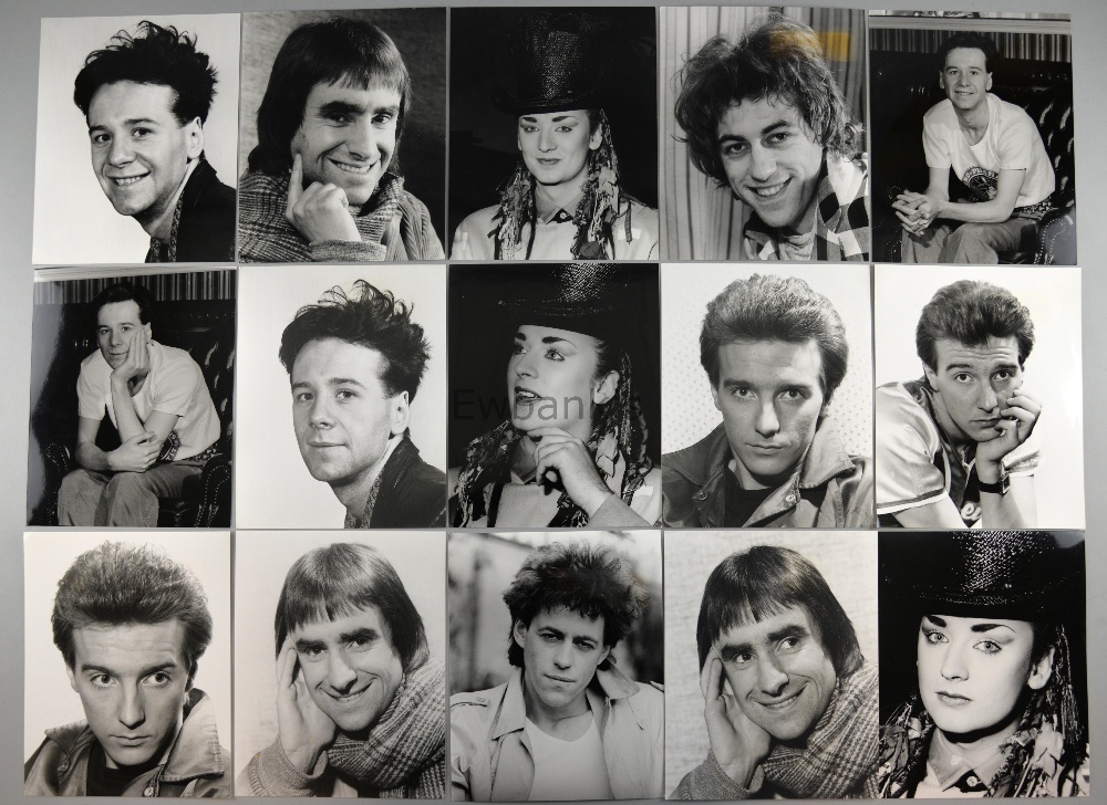 Chris de Burgh (11), Midge Ure (8), Jim Kerr (7), Boy George (6) & Bob Geldof (2), 33 black &