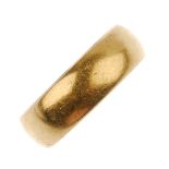 An Edwardian 22ct gold band ring. Hallmarks for Birmingham, 1906. Weight 7.2gms. The lot is in