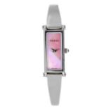 GUCCI - a lady's 1500L bracelet watch. Numbered 1137964. Signed quartz movement. Pink mother-of-