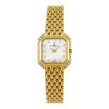 BAUME & MERCIER - a lady's Classique Carree bracelet watch. Stamped 18K with poincon. Reference