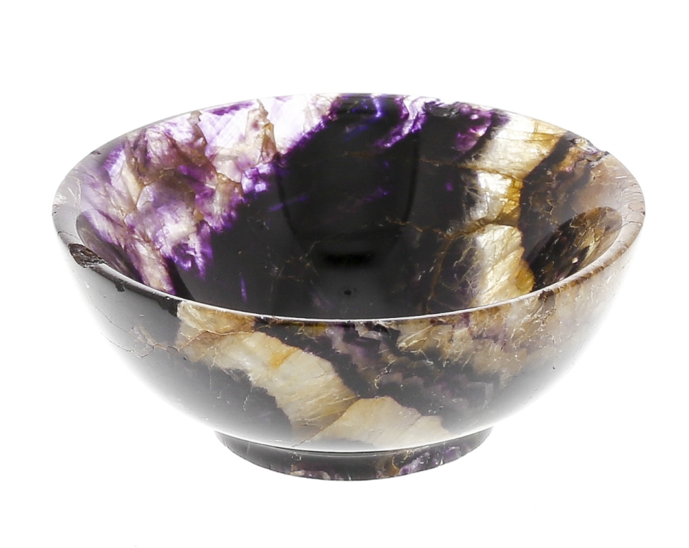 A small Blue John bowl. Winnats Five Vein Of hemispherical form with broad violet strip and fine