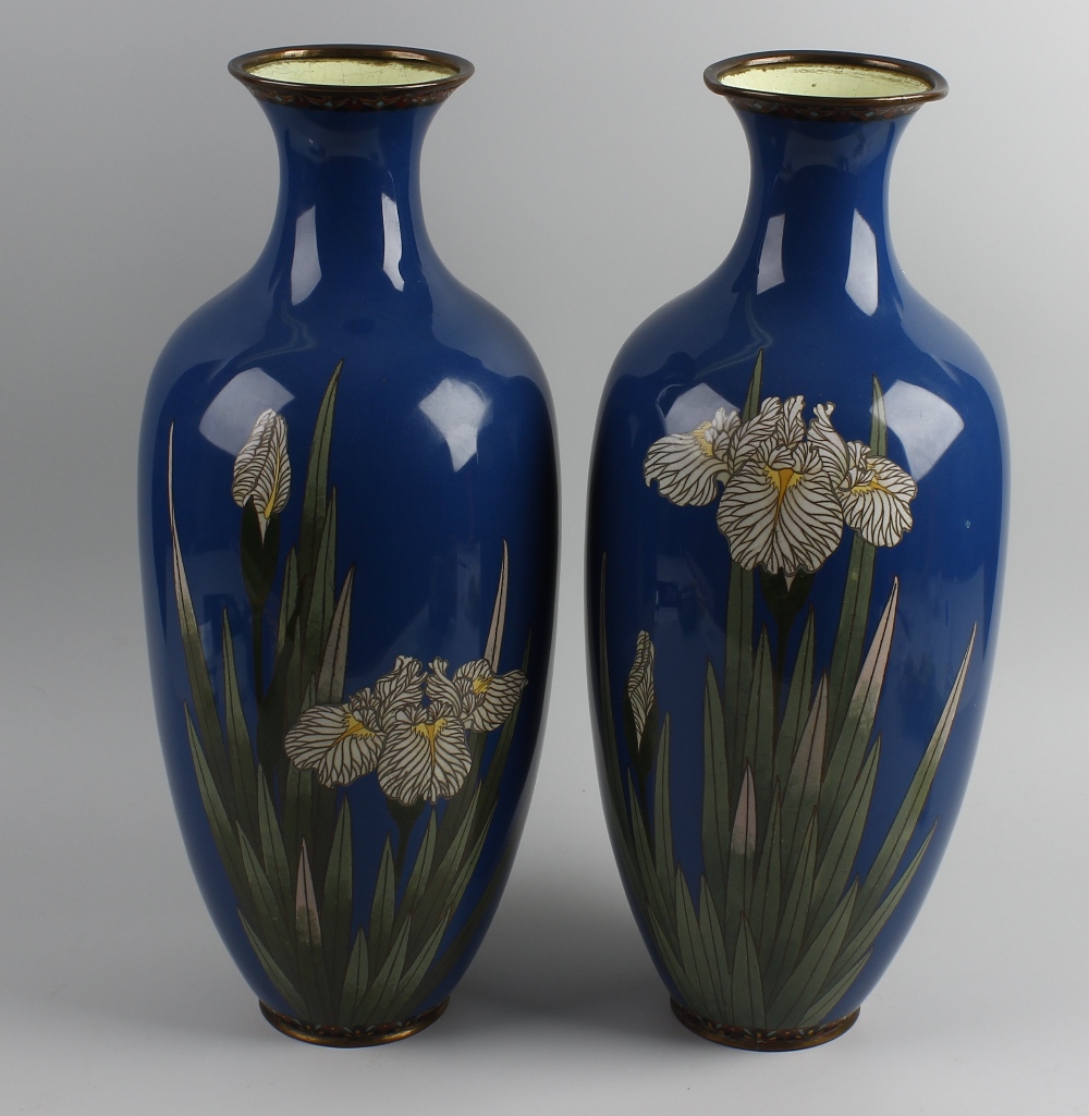 A good large pair of Japanese Meiji period cloisonne vases. Of slender pear form having waisted - Image 2 of 2