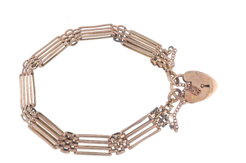 An early 20th century 9ct gold bracelet. Designed as a series of alternating gate and brick-links, - Image 3 of 3