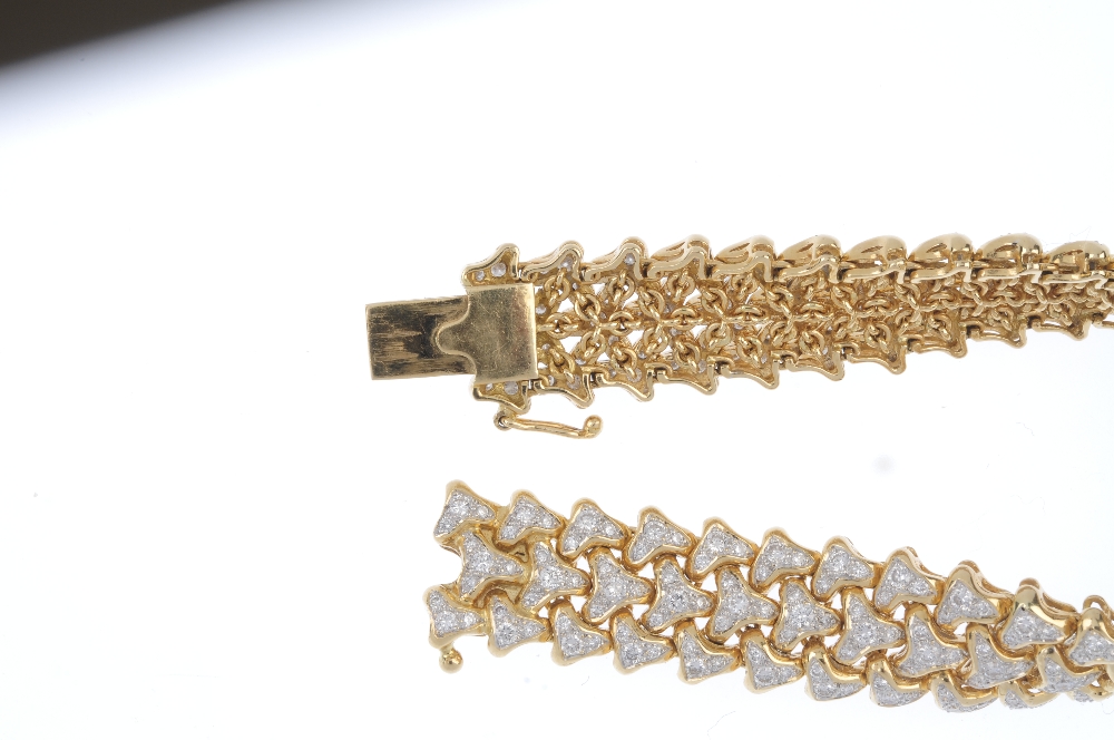 An 18ct gold diamond articulated bracelet. Comprising three rows of pave-set diamond chevron - Image 3 of 3