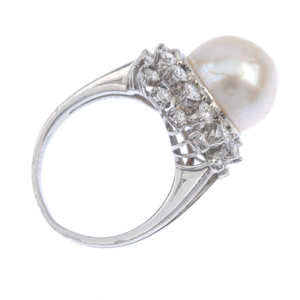 A cultured pearl and diamond cluster ring. The cultured pearl, measuring 20mms, within a brilliant- - Image 4 of 4