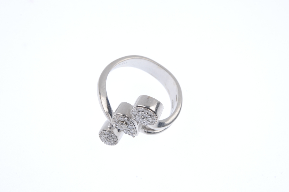 CHIMENTO - a diamond triple cluster ring. Designed as a brilliant-cut diamond pear-shape cluster, - Image 2 of 4