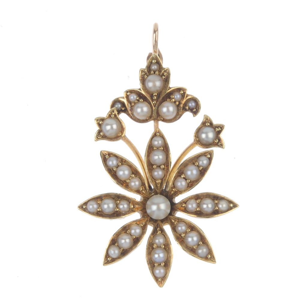 An early 20th century 15ct gold split pearl floral pendant and a brooch. The pendant designed as a - Image 3 of 4