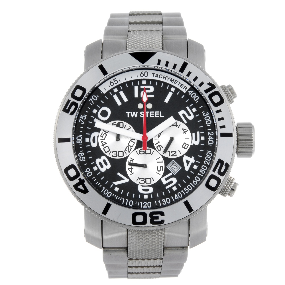 TW STEEL - a gentleman's Grandeur Diver chronograph bracelet watch. Stainless steel case with