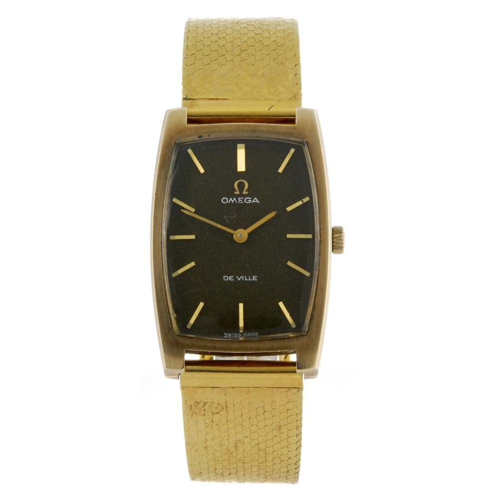 OMEGA - a gentleman's De Ville bracelet watch. 9ct yellow gold case, hallmarked London 1968.