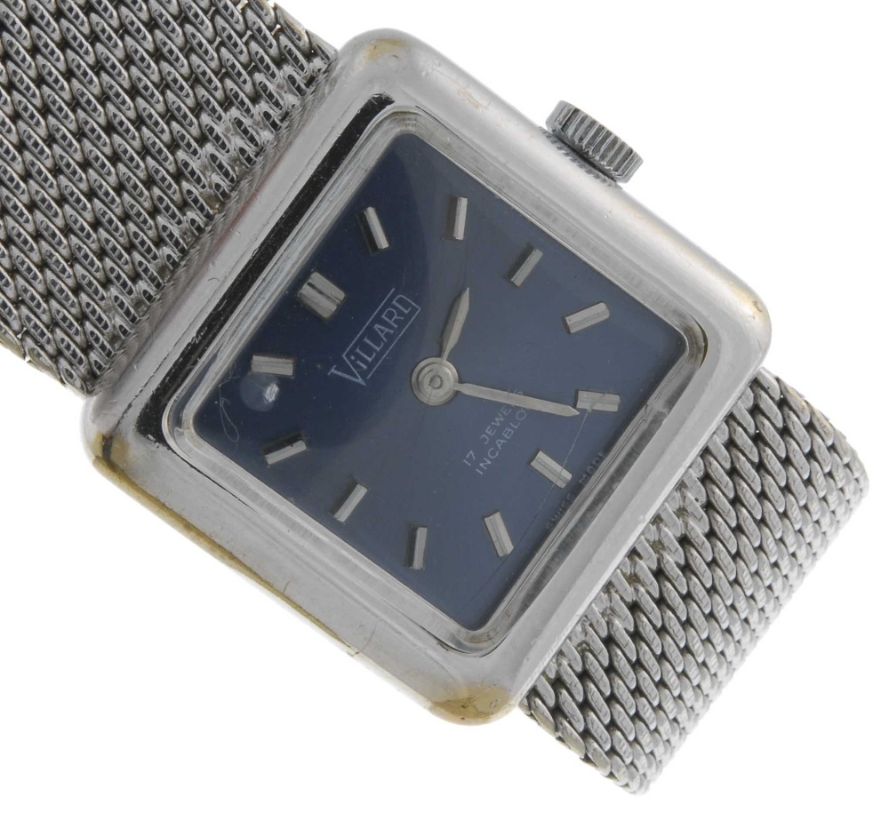 GUCCI - a lady's 11/12.2 bracelet watch. Bi-colour case. Numbered 1185629. Signed quartz movement. - Image 4 of 4