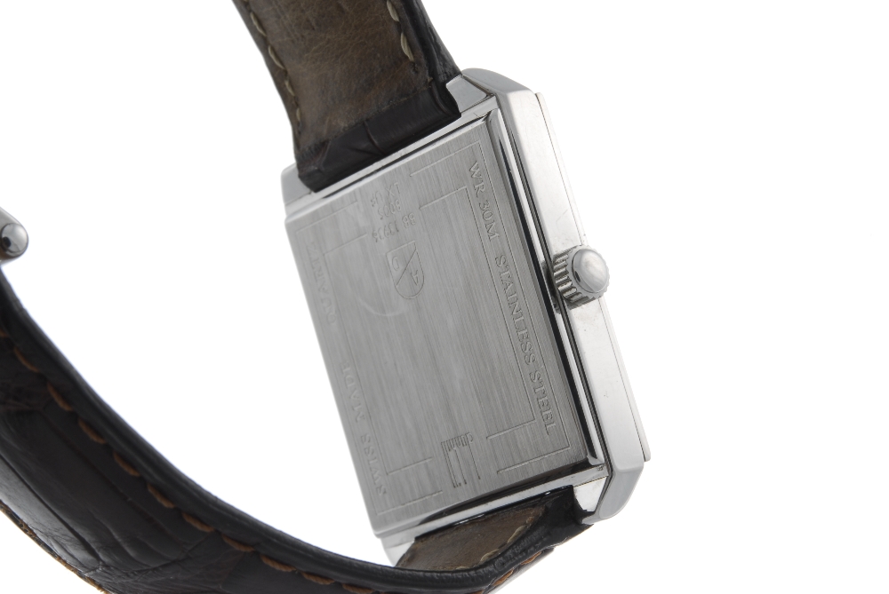 DUNHILL - a wrist watch. Stainless steel case. Numbered BB13936 8005. Unsigned quartz movement - Image 3 of 4